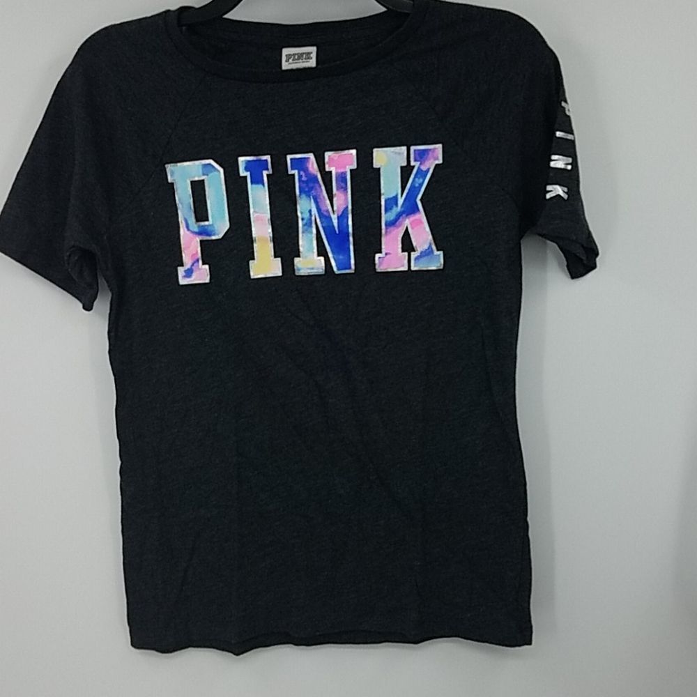PINK VICTORIA SECRET dark gray graphic tee